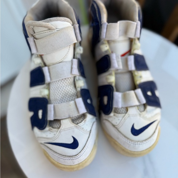 Nike White and Blue - Picture 2 of 11